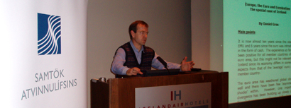 Daniel Gros Daniel Gros