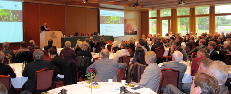 Yfir 200 manns sóttu fund SA um fjármál hins opinbera