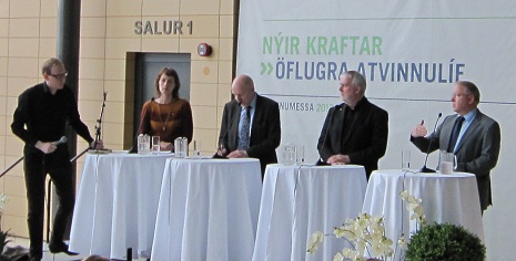 Umræður á atvinnumessu í dag