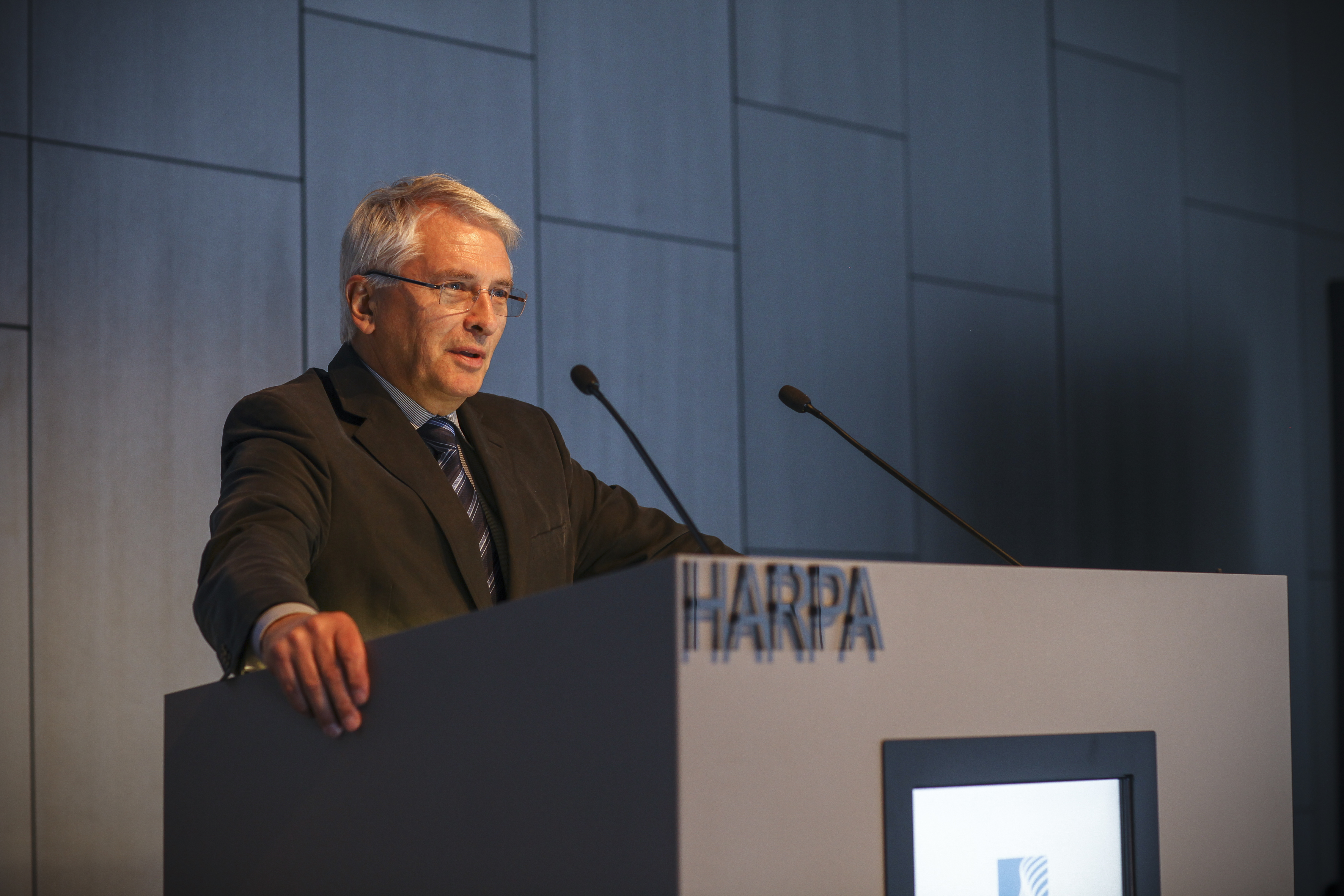 Vilmundur Jósefsson, formaður SA.