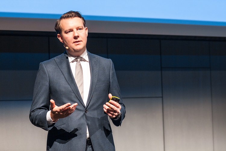 Halldór í Hörpu fyrir vef.jpg