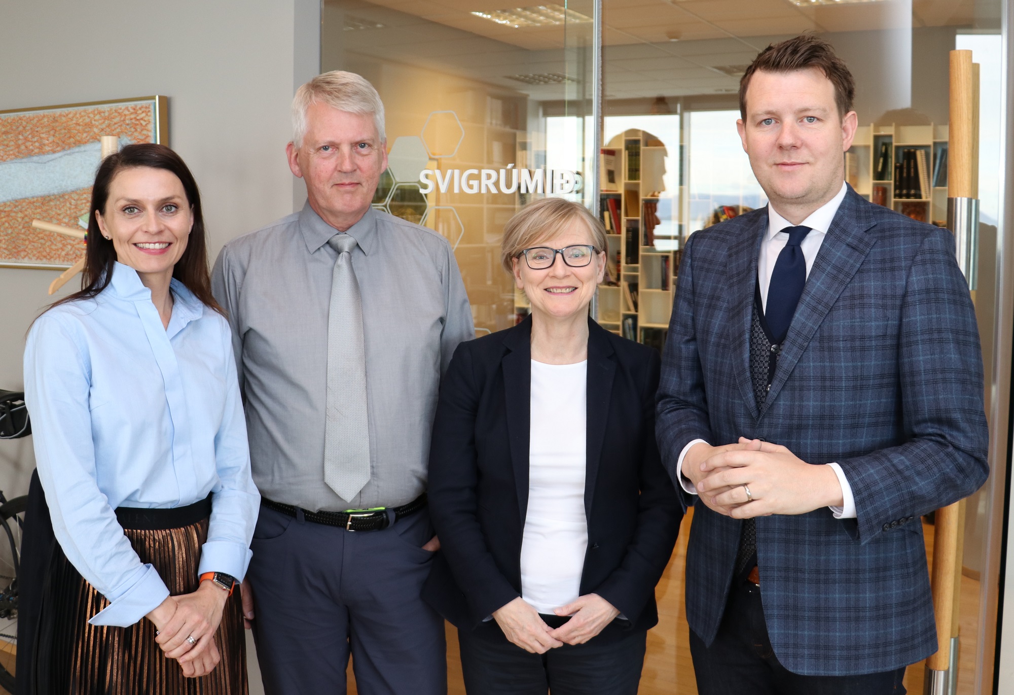 Rannveig heimsækir SA á vef2.jpg